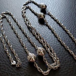 VTG Monet necklace
